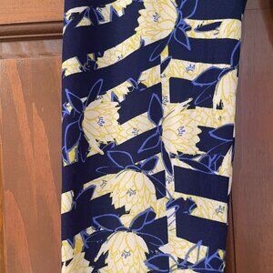 NEW LuLaRoe Navy Blue and Yellow Flower Leggings - One Size - OS